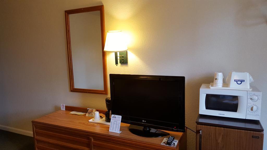 הבלוק Econo Lodge Cherry Point מראה חיצוני תמונה