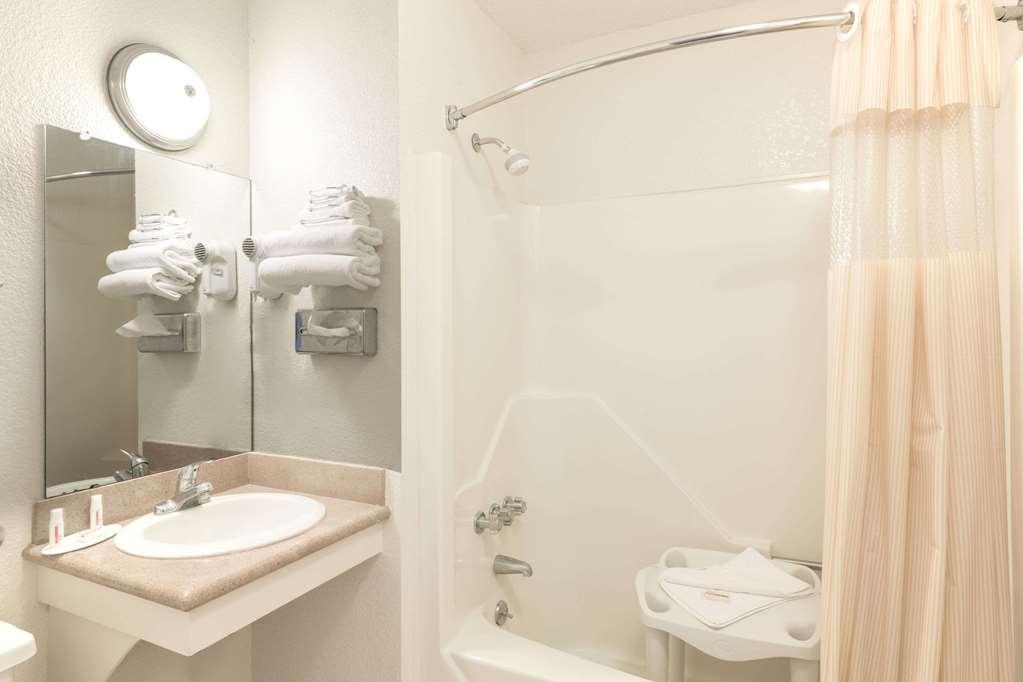 הבלוק Econo Lodge Cherry Point מראה חיצוני תמונה