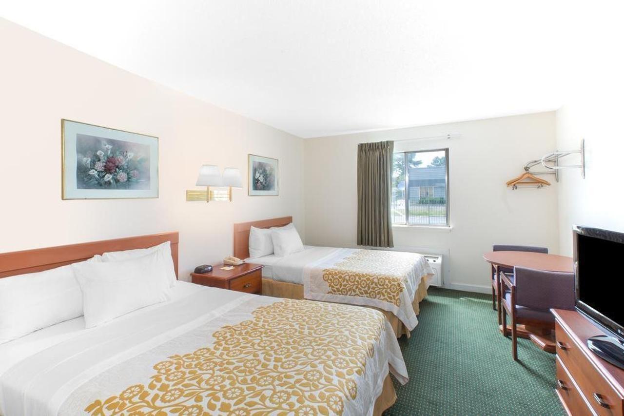 הבלוק Econo Lodge Cherry Point מראה חיצוני תמונה